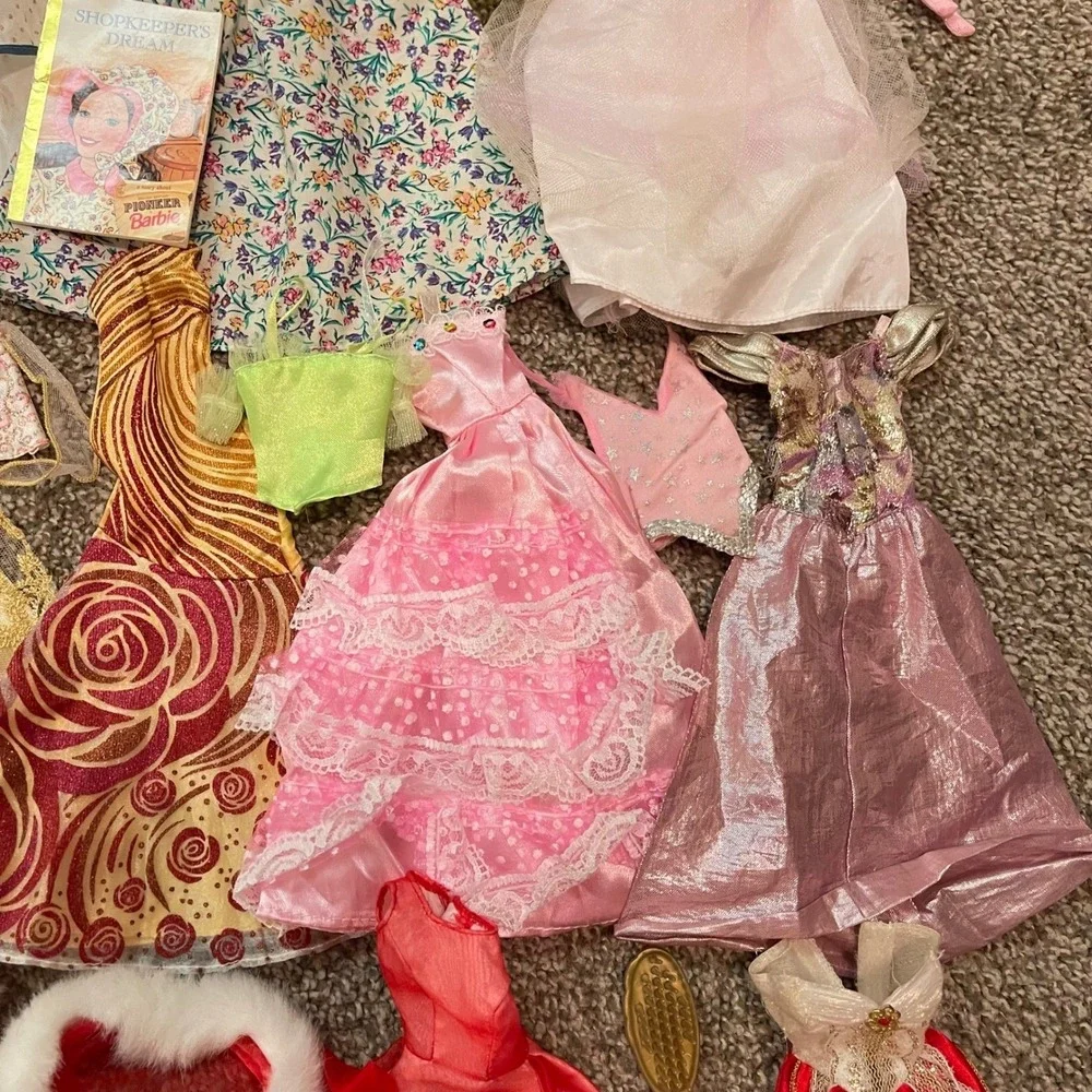 Vtg 50+ Lot Barbie Doll Clothes Gown 80s 90s Dresses Tops Skirt Sets accessories